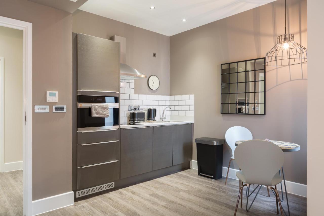 Park Lane Aparthotel By Urban Space Cardiff Extérieur photo