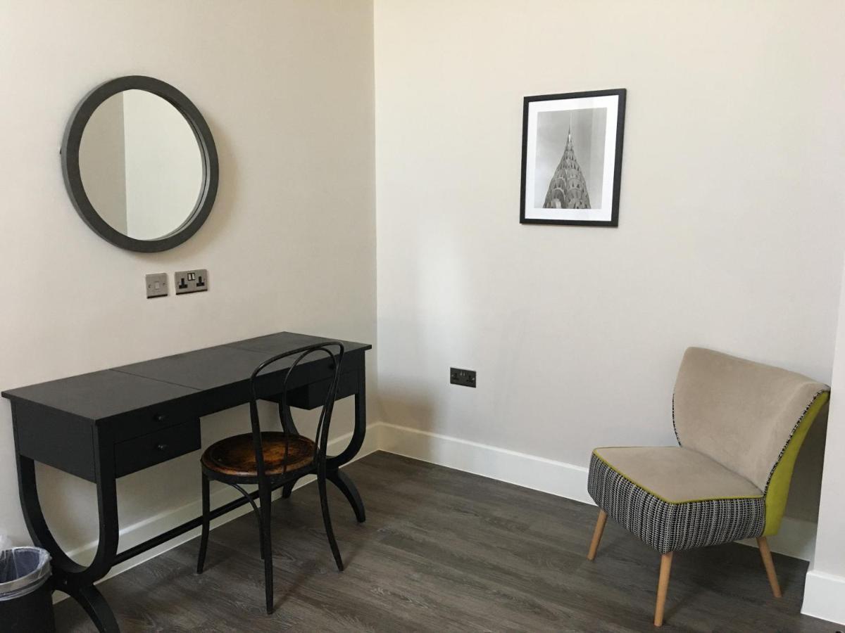 Park Lane Aparthotel By Urban Space Cardiff Extérieur photo