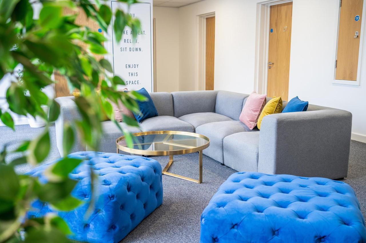 Park Lane Aparthotel By Urban Space Cardiff Extérieur photo